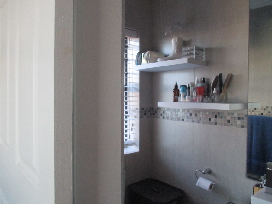 3 Bedroom Property for Sale in Dana Bay Western Cape
